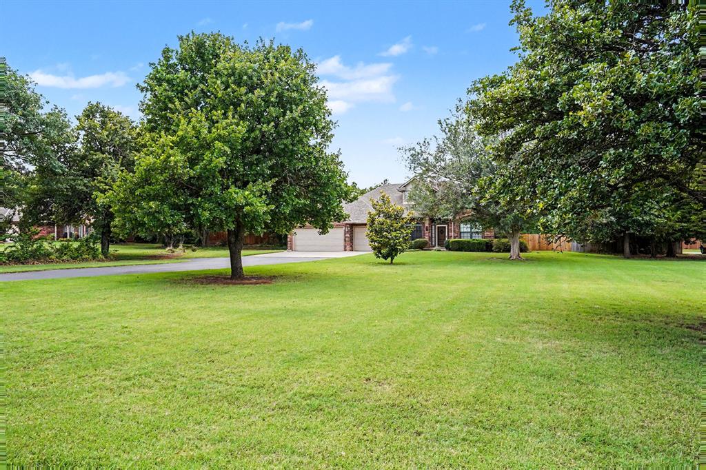 1401 Townsend Glen Property Photo 45