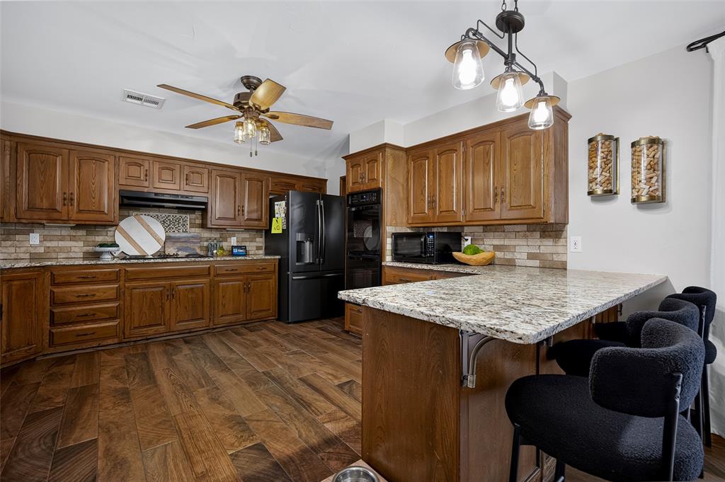 13216 Inverness Avenue Property Photo 14