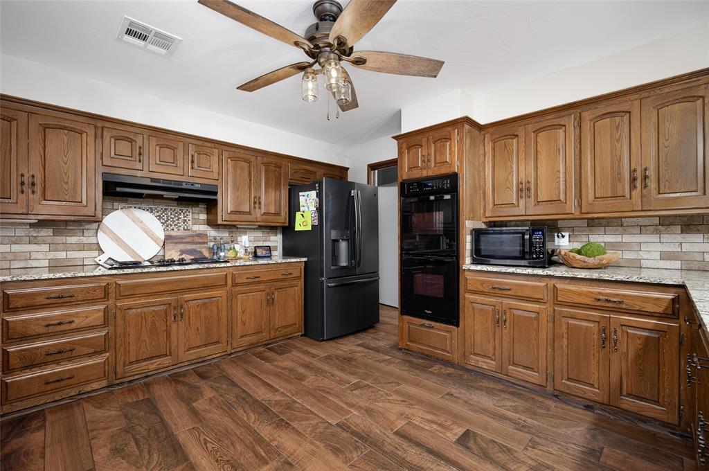 13216 Inverness Avenue Property Photo 26