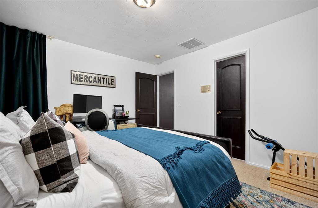 13216 Inverness Avenue Property Photo 33