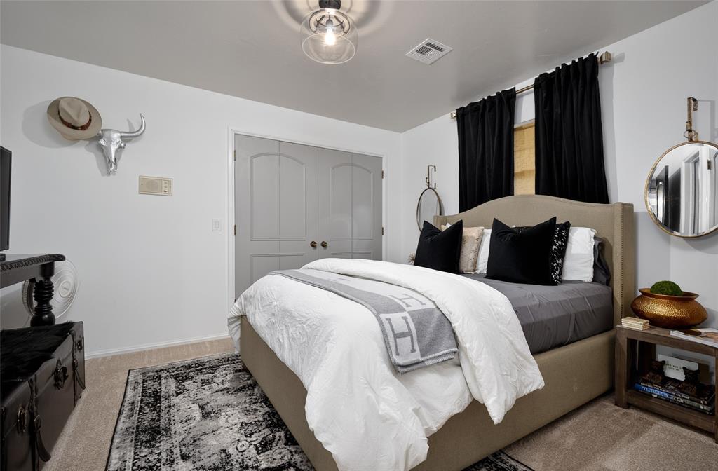 13216 Inverness Avenue Property Photo 36