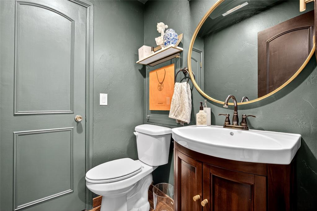 13216 Inverness Avenue Property Photo 38
