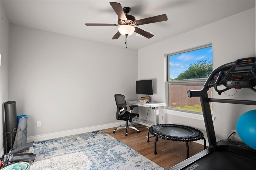 15609 Fountain Creek Lane Property Photo 25