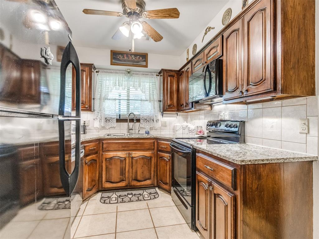 4221 Overland Circle Property Photo 15