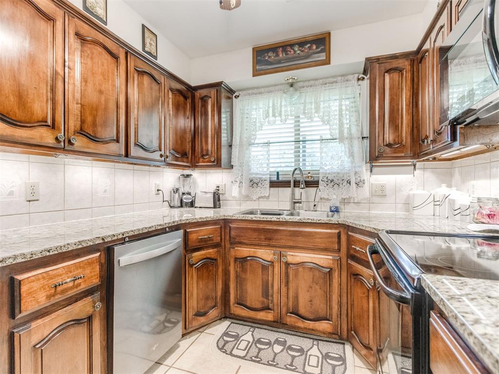4221 Overland Circle Property Photo 31
