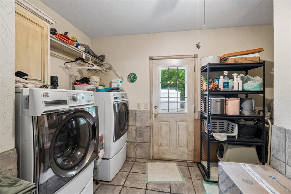 4423 Ne 40th Street Property Photo 13