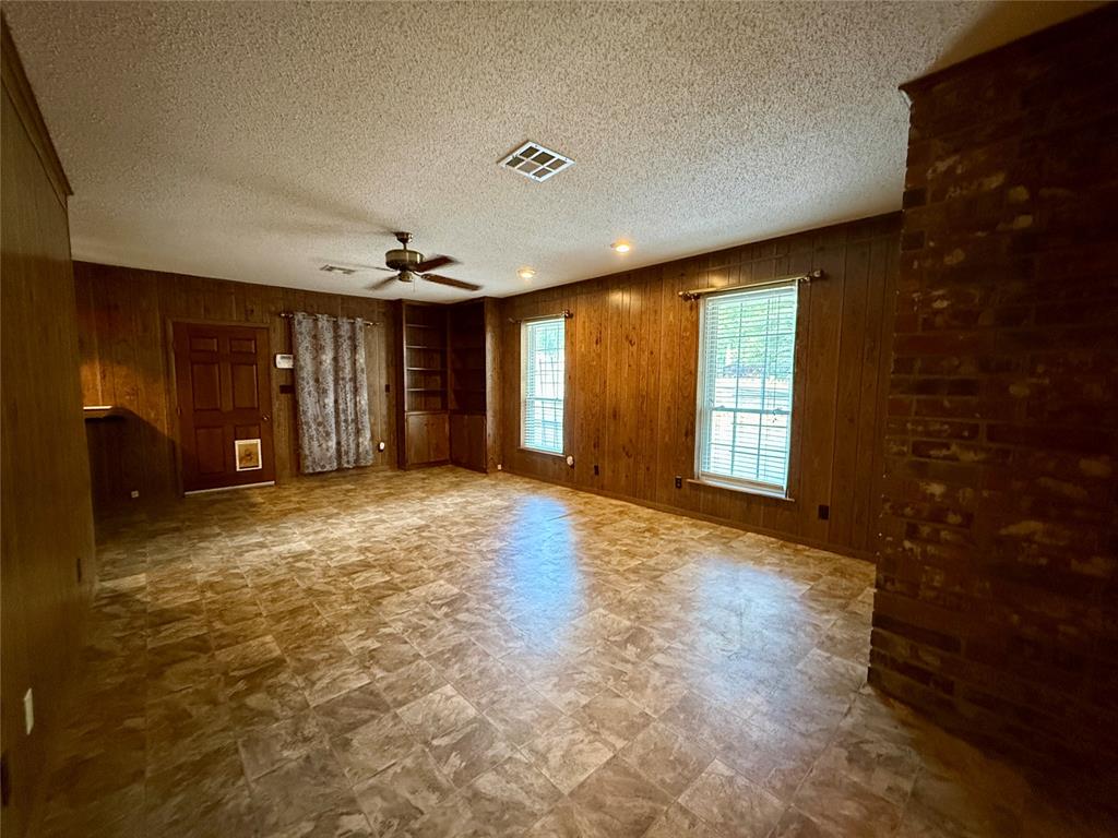 2401 Grisso Drive Property Photo 15