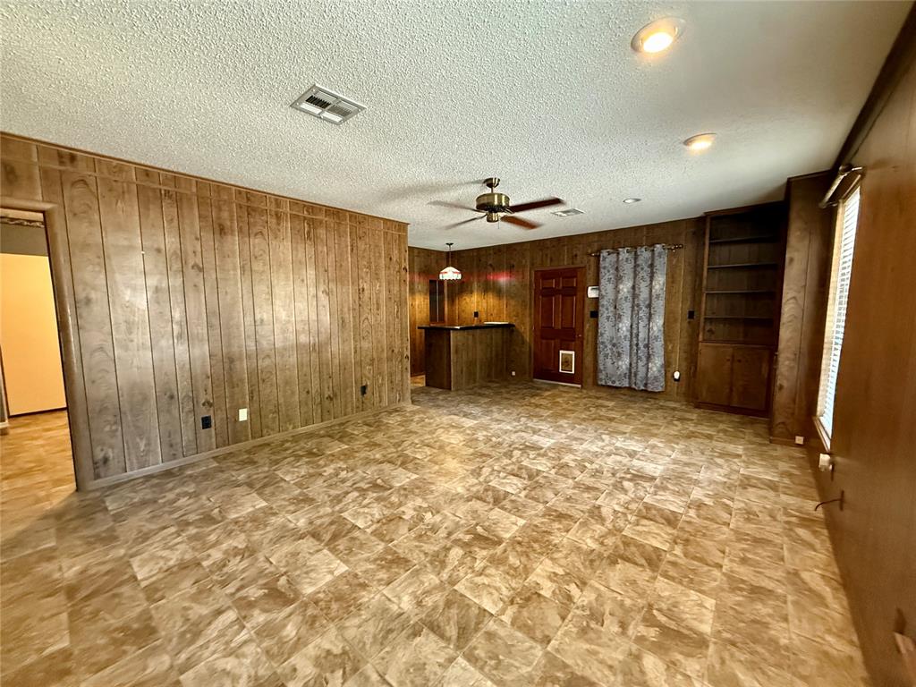 2401 Grisso Drive Property Photo 16