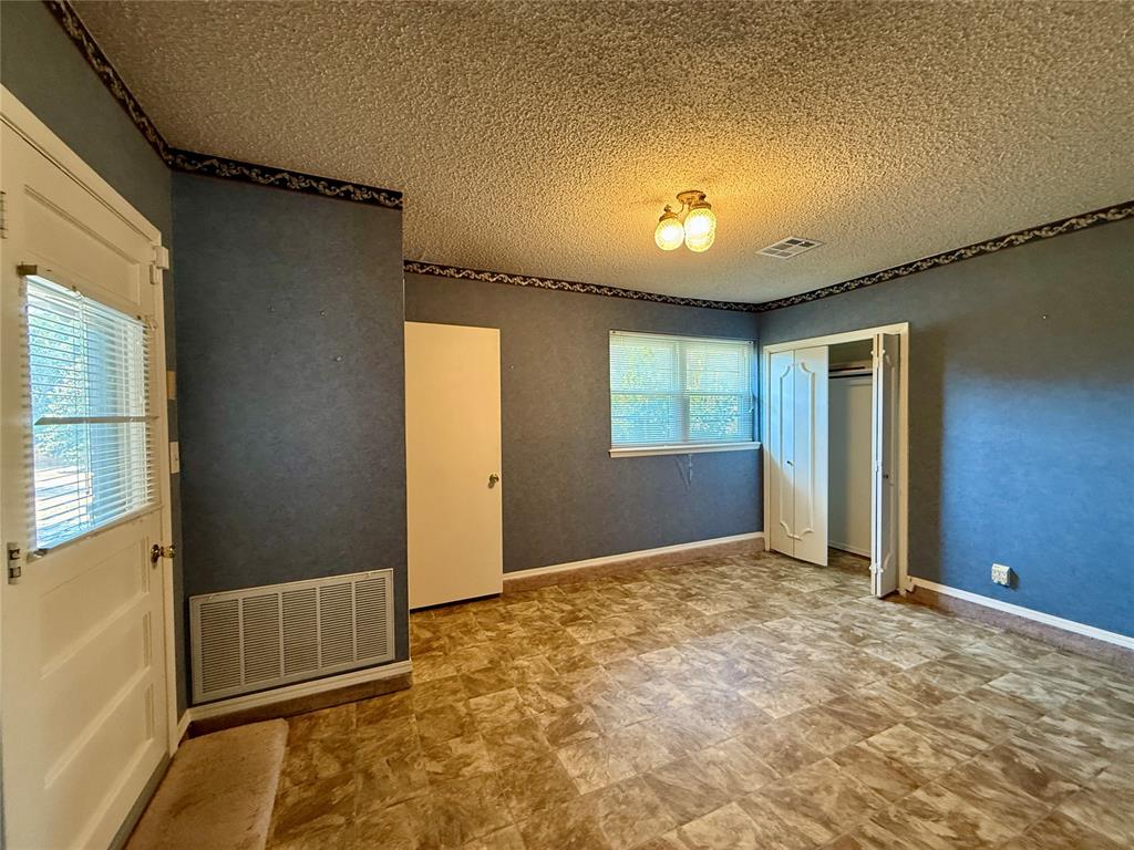 2401 Grisso Drive Property Photo 21