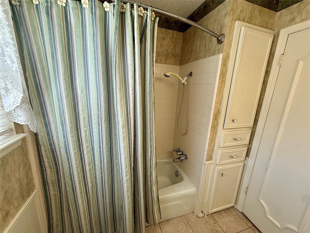 2401 Grisso Drive Property Photo 32
