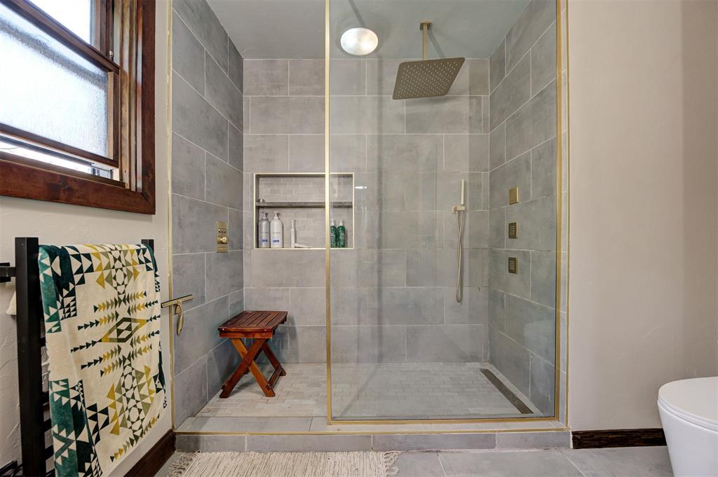 12801 Green Valley Drive Property Photo 33