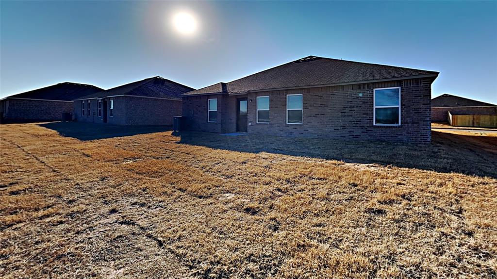 408 Fox Burrow Lane Property Photo 18