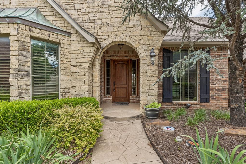 2901 Alyssum Court Property Photo 2