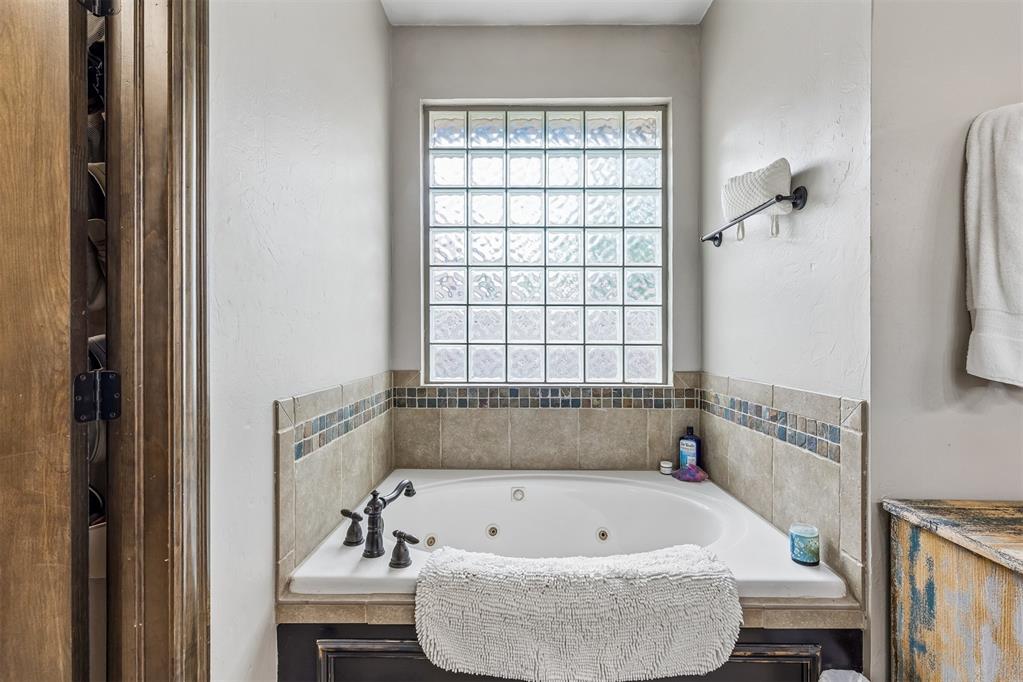 2901 Alyssum Court Property Photo 24