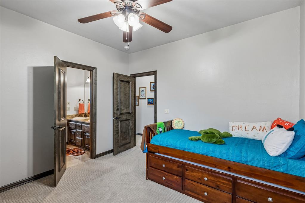 2901 Alyssum Court Property Photo 33