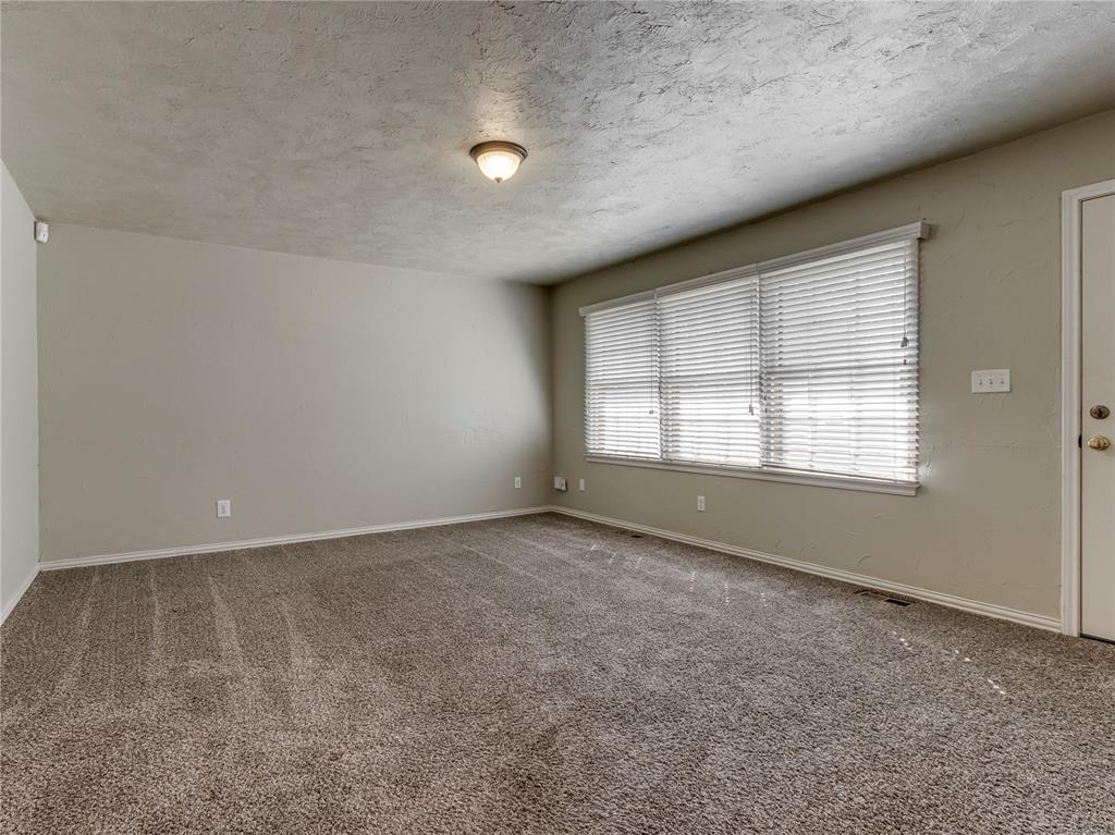 10216 Lyndon Road Property Photo 6
