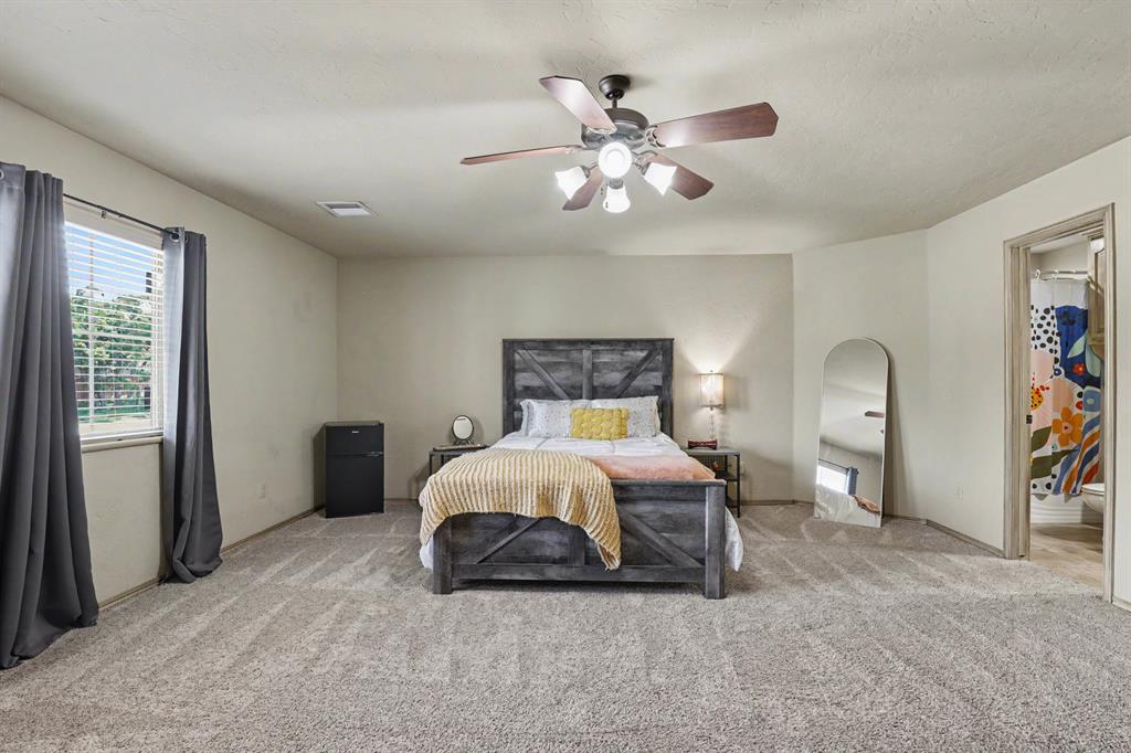 2204 Hanover Lane Property Photo 29