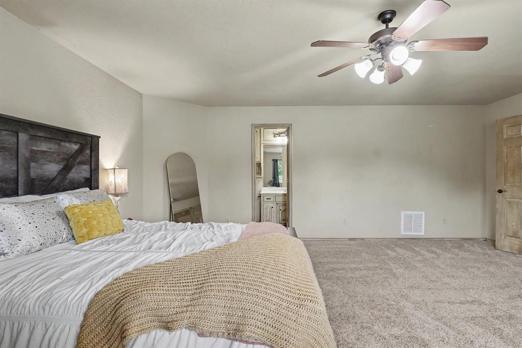 2204 Hanover Lane Property Photo 30