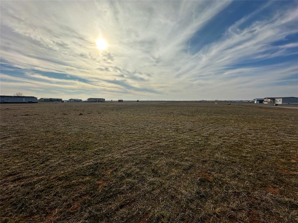 228 W Hydro Hills Road Property Photo 6