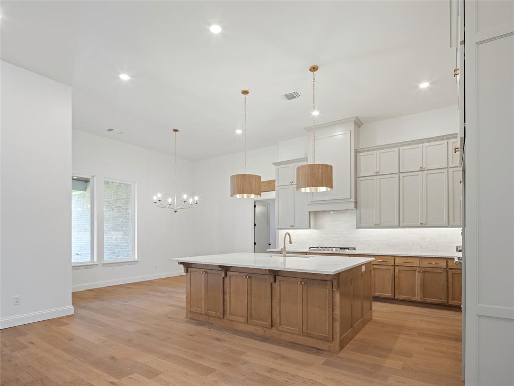 3004 Fortuna Drive Property Photo 17