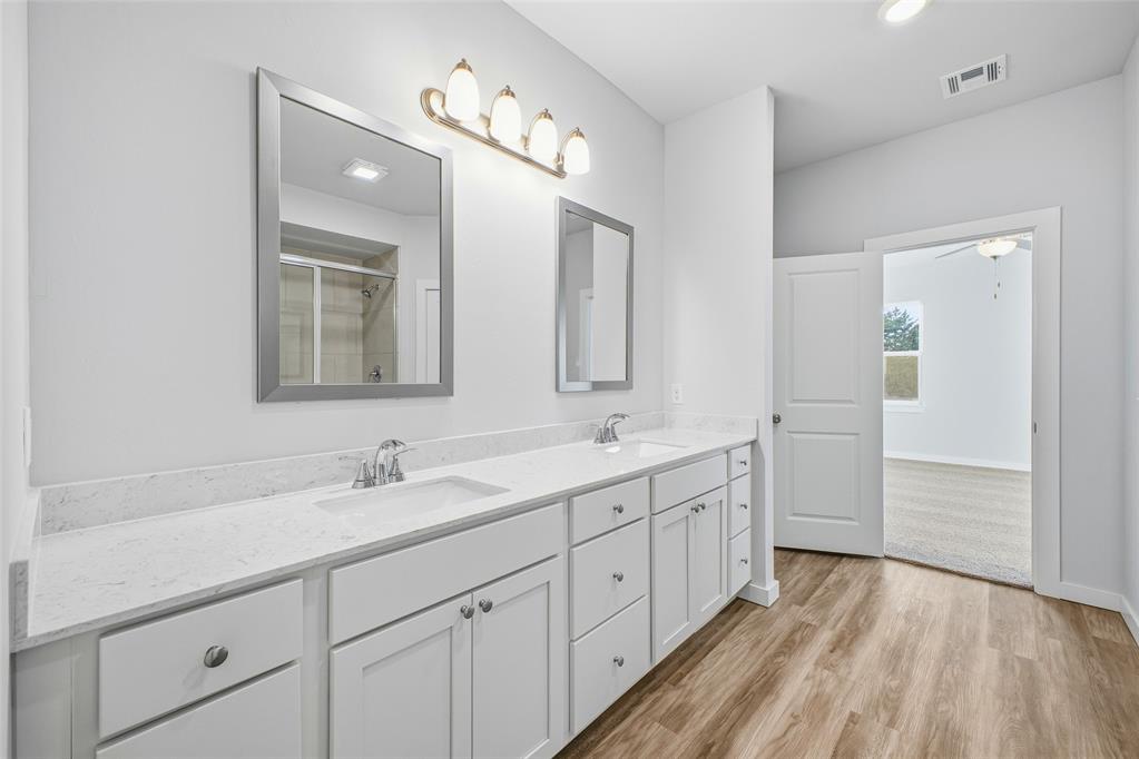 1723 Elm Circle Property Photo 26