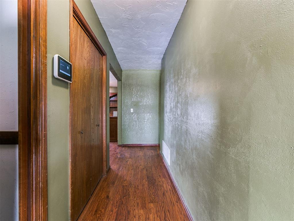 1506 Glenwood Drive Property Photo 4