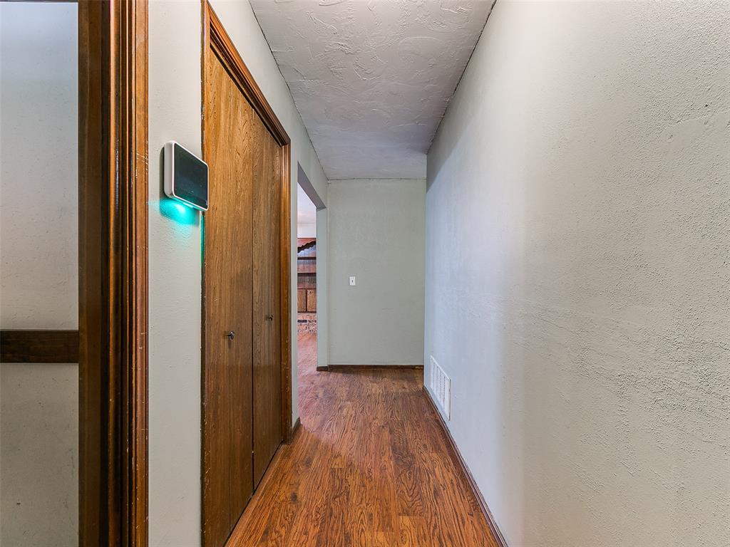 1506 Glenwood Drive Property Photo 8