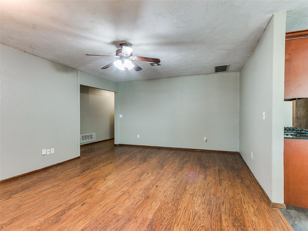 1506 Glenwood Drive Property Photo 9