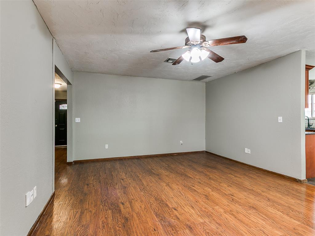 1506 Glenwood Drive Property Photo 10