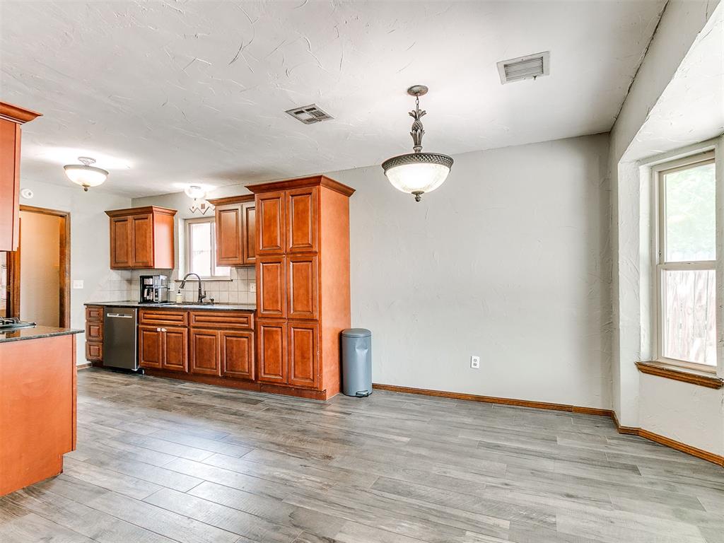 1506 Glenwood Drive Property Photo 13