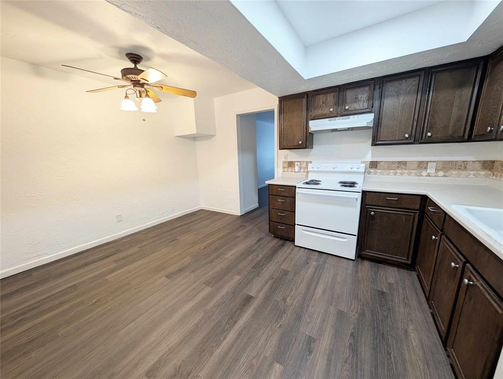 3827 N Harvard Avenue Property Photo 6