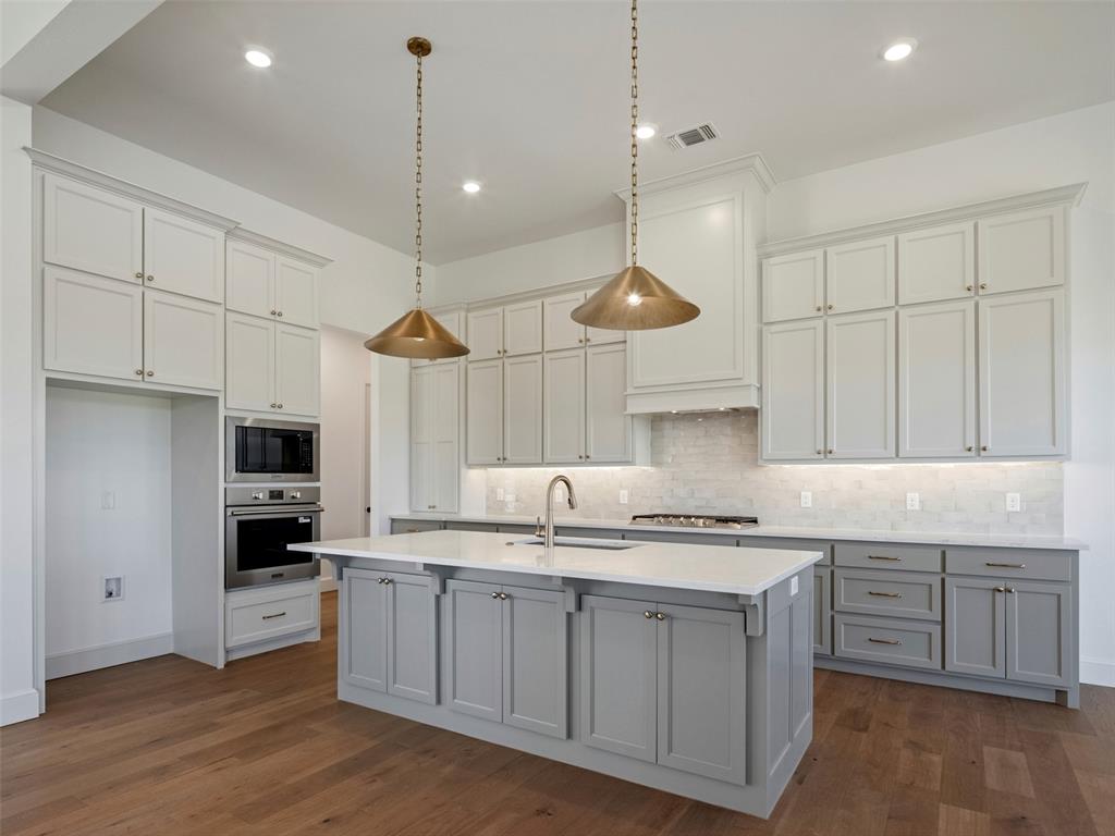 1808 Maplewood Lane Property Photo 17