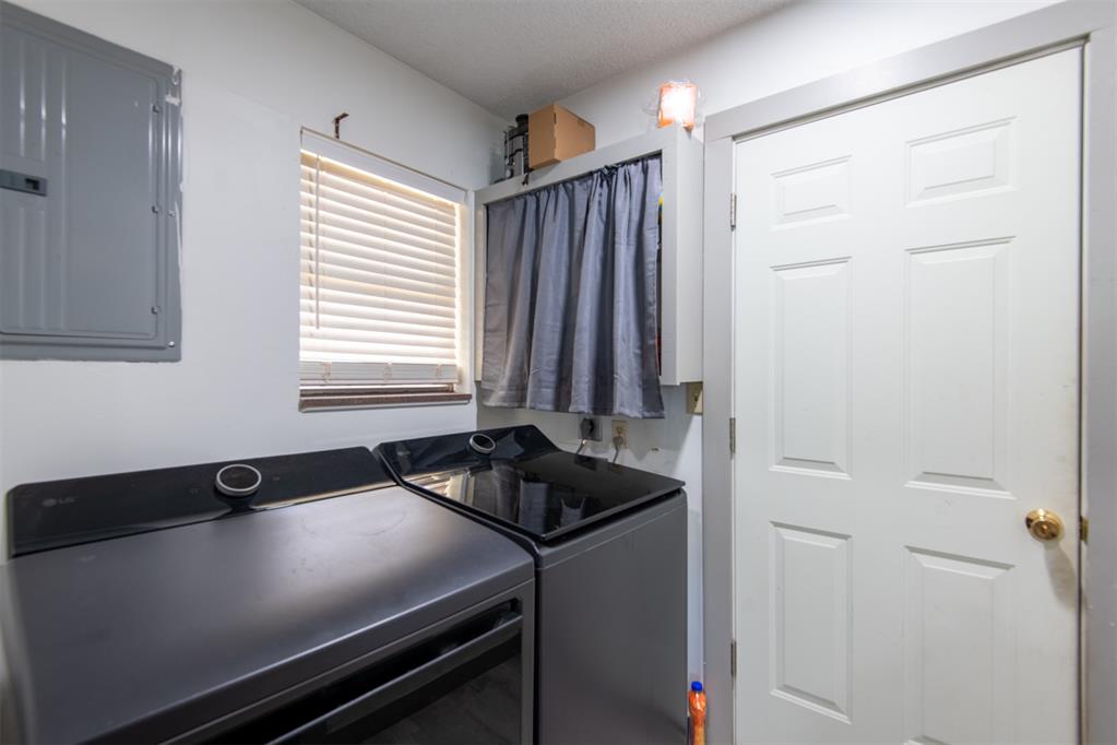 1125 N Walker Drive Property Photo 14