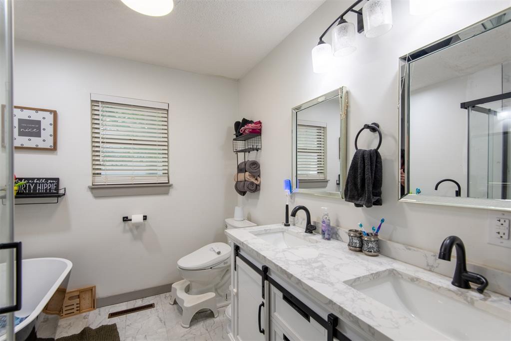 1125 N Walker Drive Property Photo 19