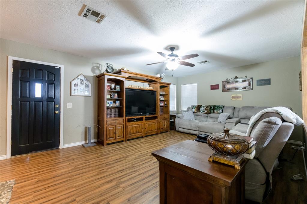 132 Merritt Drive Property Photo 2