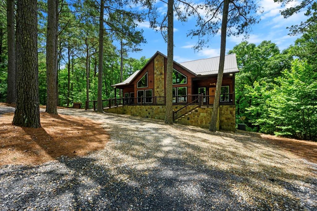 207 Lonely Maple Trail Property Photo 3
