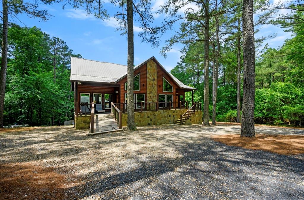 207 Lonely Maple Trail Property Photo 4