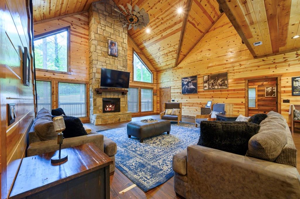 207 Lonely Maple Trail Property Photo 7
