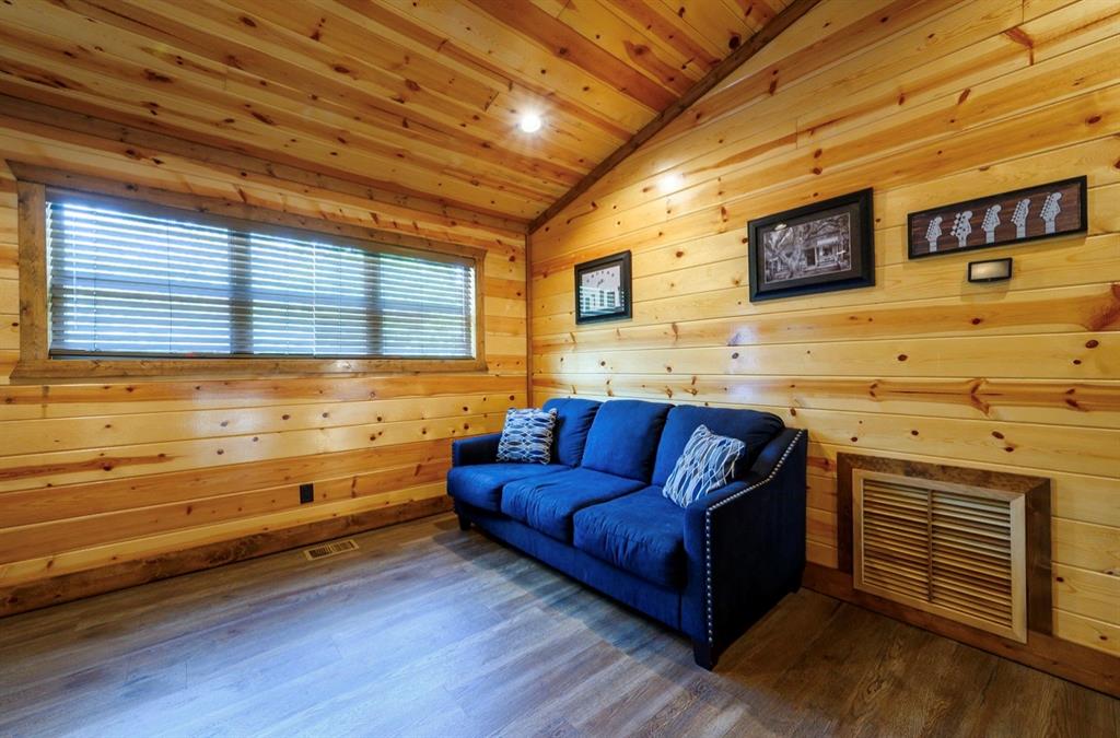 207 Lonely Maple Trail Property Photo 29