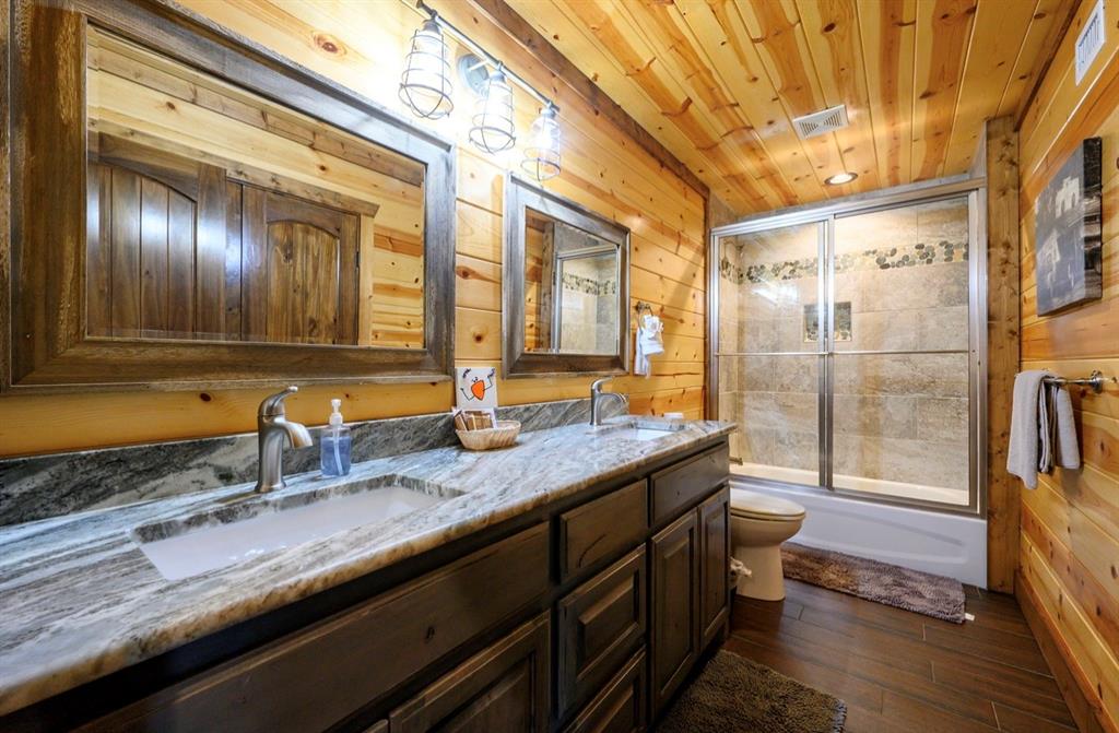 207 Lonely Maple Trail Property Photo 32