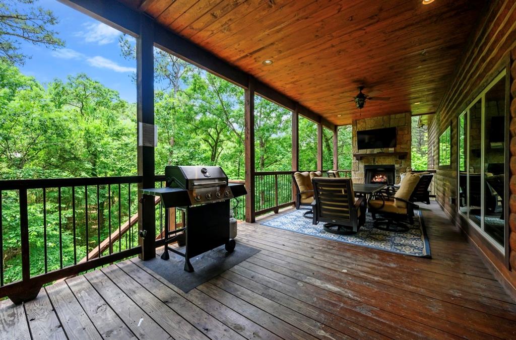 207 Lonely Maple Trail Property Photo 40