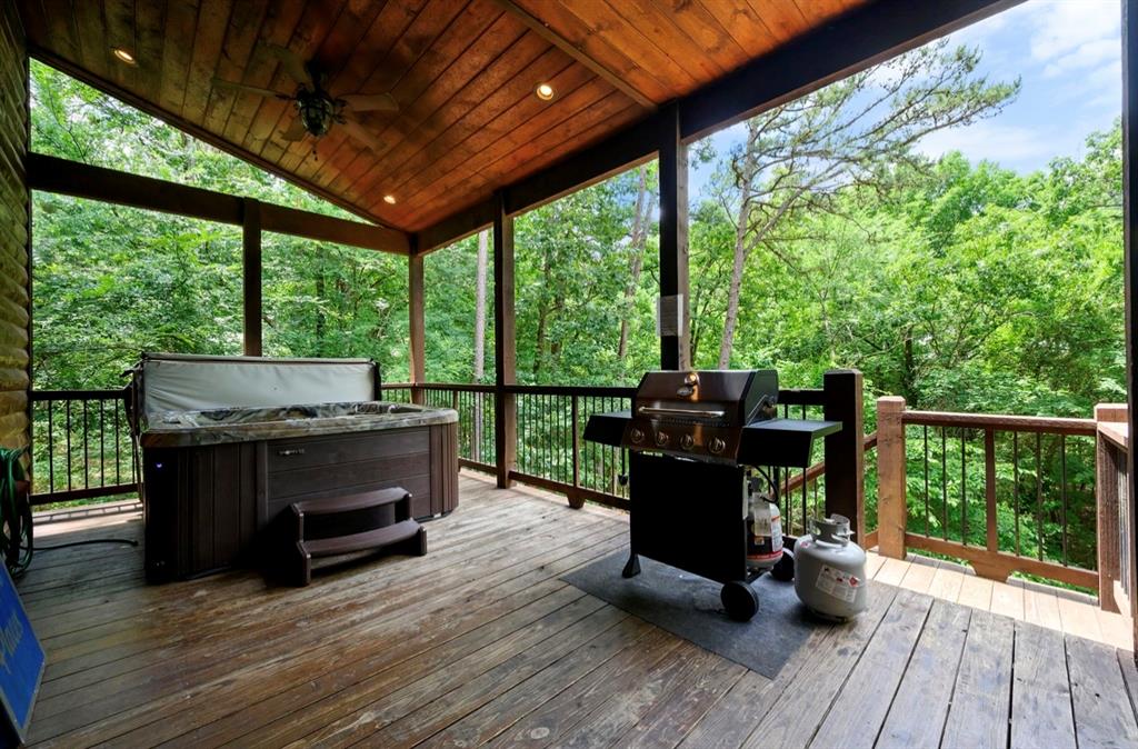 207 Lonely Maple Trail Property Photo 41