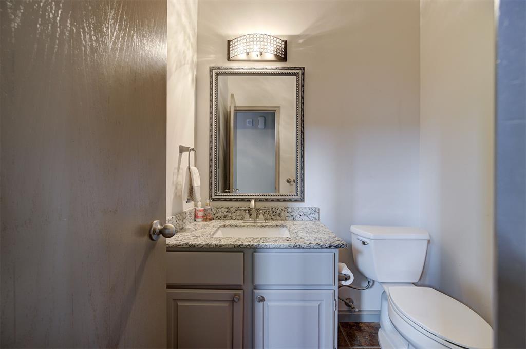 8670 N May Avenue 49d Property Photo 15