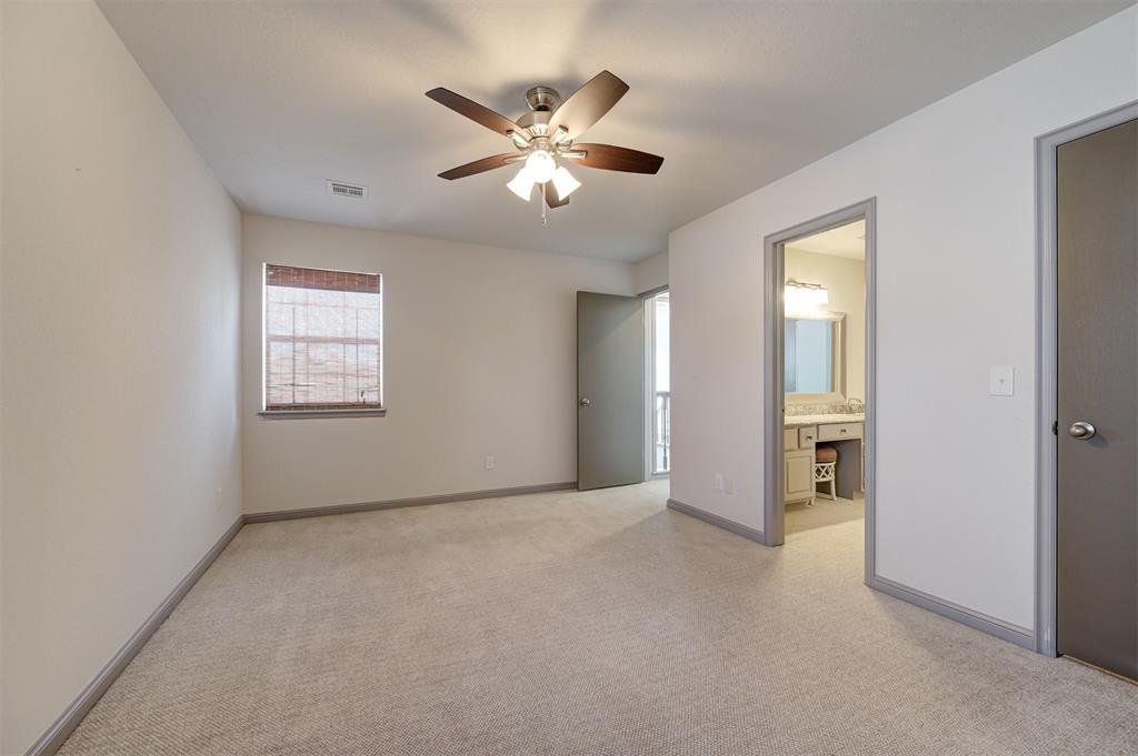 8670 N May Avenue 49d Property Photo 28