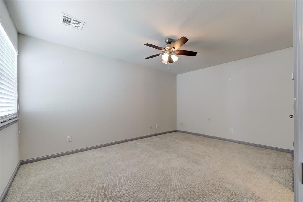 8670 N May Avenue 49d Property Photo 31
