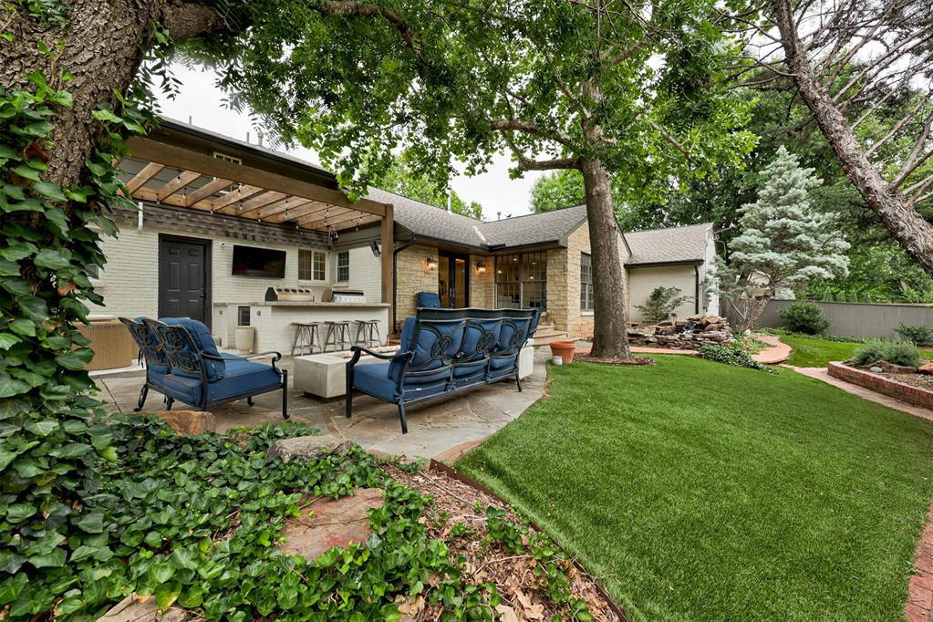 1118 Glenwood Avenue Property Photo 32