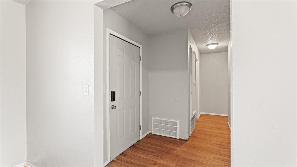 329 Nw 120th Street Property Photo 2