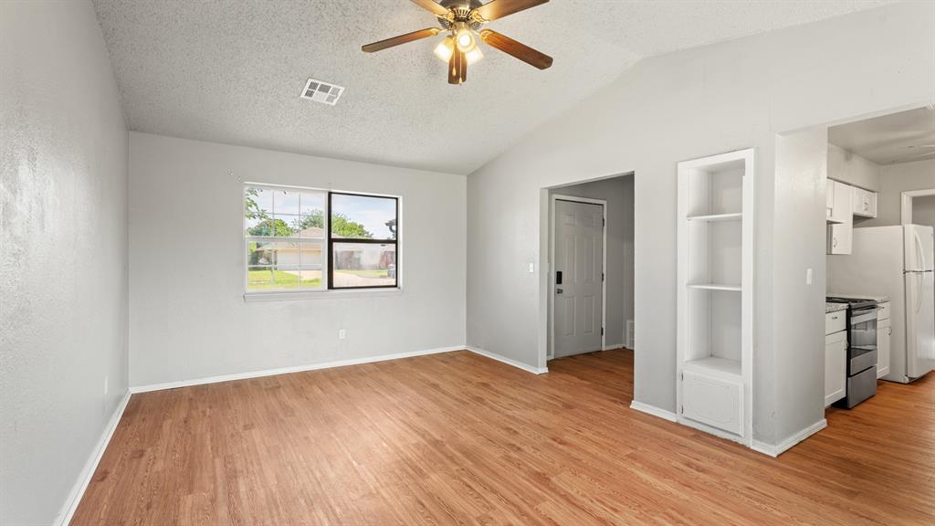 329 Nw 120th Street Property Photo 5