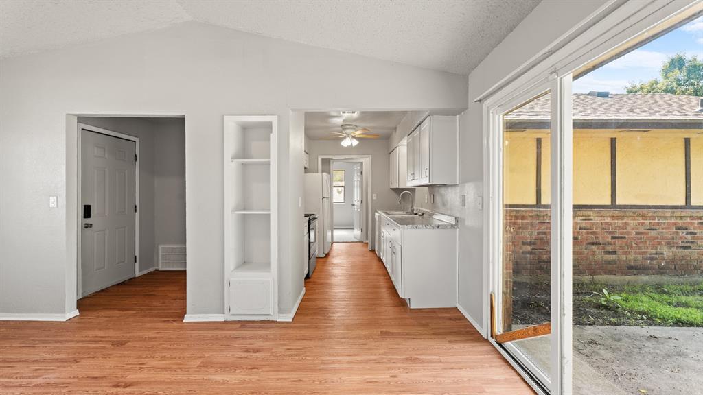 329 Nw 120th Street Property Photo 6