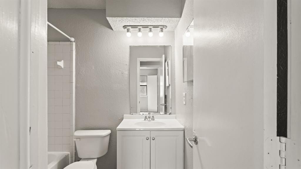 329 Nw 120th Street Property Photo 17